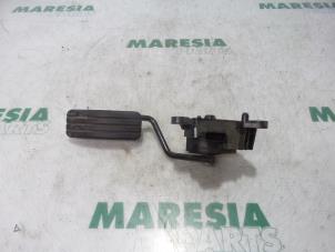 Gebruikte Sensor Gaspedaalpositie Renault Scénic II (JM) 1.5 dCi 105 Prijs € 35,00 Margeregeling aangeboden door Maresia Parts