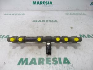 Gebruikte Injector brug Alfa Romeo 166 2.4 JTD Prijs € 50,00 Margeregeling aangeboden door Maresia Parts