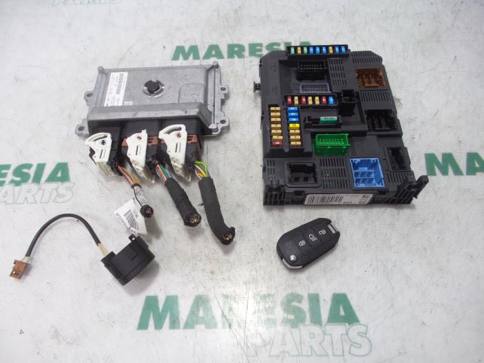 Gebruikte Computer Motormanagement Peugeot 2008 (CU) 1.2 Vti 12V PureTech 82 Prijs € 224,95 Margeregeling aangeboden door Maresia Parts