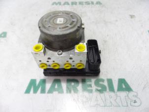 Gebruikte ABS Pomp Citroen DS3 (SA) 1.6 e-HDi Prijs € 262,50 Margeregeling aangeboden door Maresia Parts