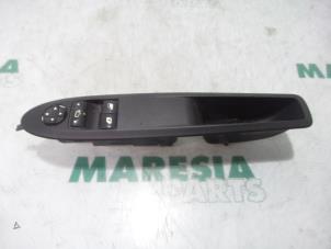Gebruikte Combischakelaar ramen Citroen DS3 (SA) 1.6 e-HDi Prijs € 35,00 Margeregeling aangeboden door Maresia Parts