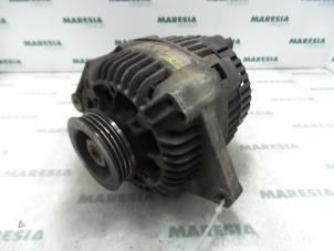 Gebruikte Alternator Renault Megane Scénic (JA) 1.6 RT Prijs € 50,00 Margeregeling aangeboden door Maresia Parts