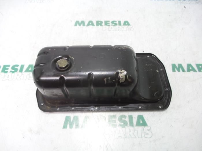Gebruikte Carterpan Peugeot 206 (2A/C/H/J/S) 1.4 HDi Prijs € 29,99 Margeregeling aangeboden door Maresia Parts