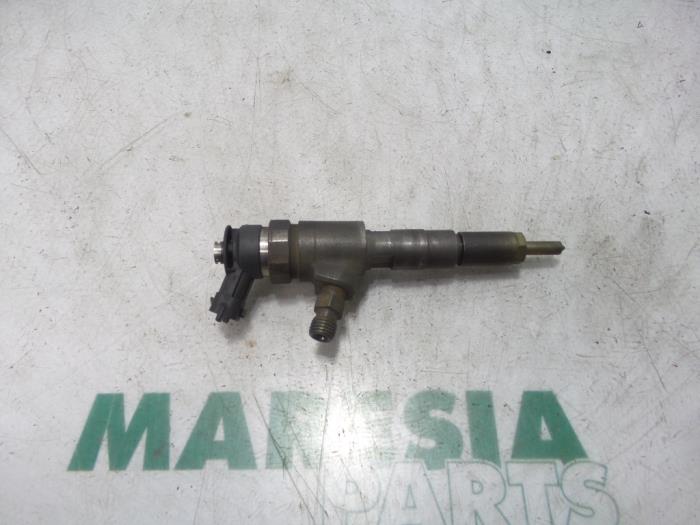 Gebruikte Verstuiver (diesel) Peugeot 206 (2A/C/H/J/S) 1.4 HDi Prijs € 85,00 Margeregeling aangeboden door Maresia Parts