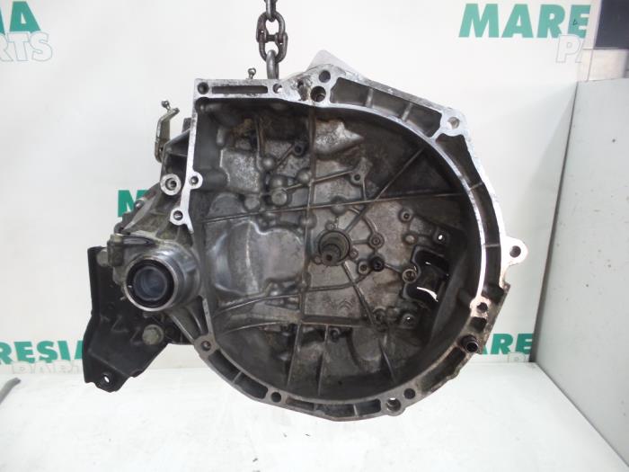Gebruikte Versnellingsbak Peugeot 208 I (CA/CC/CK/CL) 1.0 Vti 12V PureTech Prijs € 299,00 Margeregeling aangeboden door Maresia Parts