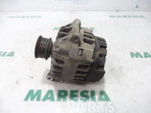 Gebruikte Dynamo Renault Scénic I (JA) 2.0 16V RX4 Prijs € 50,00 Margeregeling aangeboden door Maresia Parts