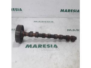 Gebruikte Nokkenas Fiat Stilo (192A/B) 1.8 16V 3-Drs. Prijs € 85,00 Margeregeling aangeboden door Maresia Parts