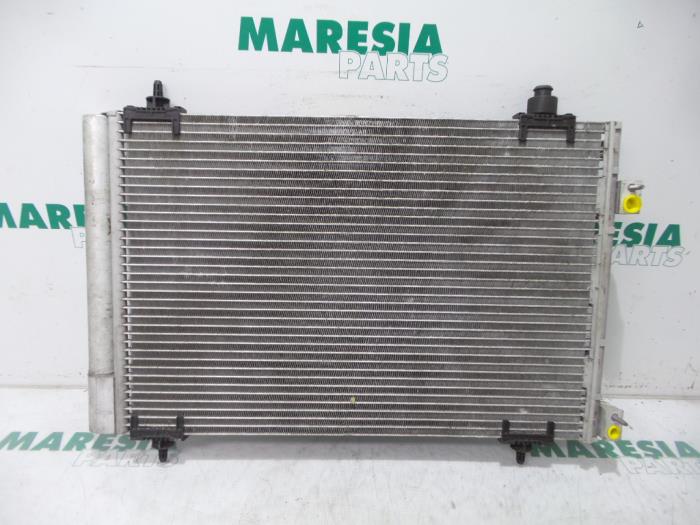 Gebruikte Airco Condensor Peugeot 3008 I (0U/HU) 2.0 HYbrid4 16V Prijs € 90,00 Margeregeling aangeboden door Maresia Parts