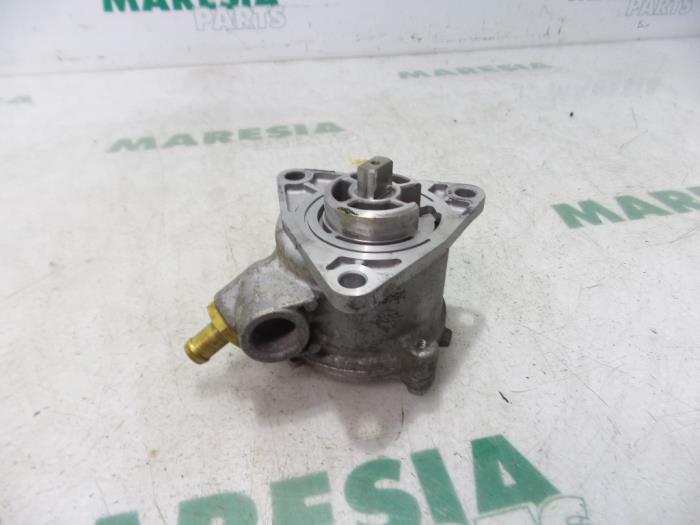 Gebruikte Vacuumpomp (Diesel) Fiat Multipla (186) 1.9 JTD 110 Prijs € 24,95 Margeregeling aangeboden door Maresia Parts