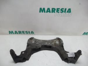 Gebruikte Subframe Renault Megane III Grandtour (KZ) 1.5 dCi 110 Prijs € 74,00 Margeregeling aangeboden door Maresia Parts