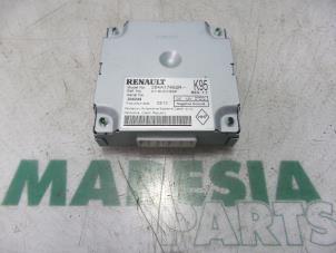 Gebruikte Camera module Renault Megane III Grandtour (KZ) 1.5 dCi 110 Prijs € 157,50 Margeregeling aangeboden door Maresia Parts