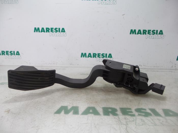 Gebruikte Gaspedaalpositie Sensor Fiat Doblo Cargo (263) 1.3 MJ 16V DPF Euro 5 Prijs € 48,40 Inclusief btw aangeboden door Maresia Parts