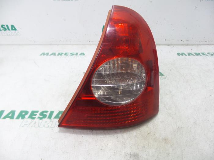 RENAULT Clio 2 generation (1998-2013) Rear Right Taillight Lamp 8200917487 19522921