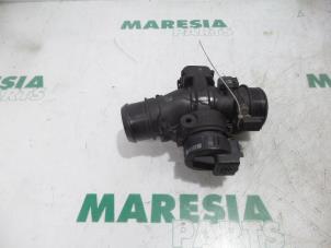 Gebruikte Gasklephuis Citroen C3 (FC/FL/FT) 1.6 HDi 16V 92 Prijs € 75,00 Margeregeling aangeboden door Maresia Parts