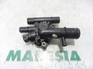 Gebruikte Thermostaathuis Renault Megane II CC (EM) 1.9 dCi 120 Prijs € 50,00 Margeregeling aangeboden door Maresia Parts