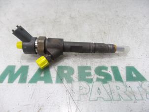 Gebruikte Verstuiver (diesel) Renault Megane II CC (EM) 1.9 dCi 120 Prijs € 75,00 Margeregeling aangeboden door Maresia Parts