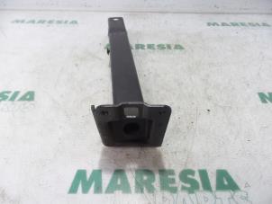 Gebruikte Subframe Peugeot 207 SW (WE/WU) 1.6 HDi 16V Prijs € 20,00 Margeregeling aangeboden door Maresia Parts