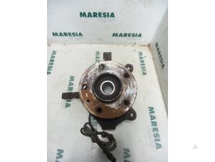 Gebruikte Asschenkel rechts-voor Renault Trafic New (FL) 1.9 dCi 82 16V Prijs € 60,00 Margeregeling aangeboden door Maresia Parts