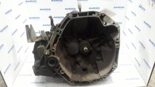 Gebruikte Versnellingsbak Renault Megane II (BM/CM) 1.5 dCi 100 Prijs € 210,00 Margeregeling aangeboden door Maresia Parts