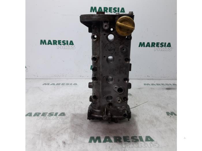 Gebruikte Nokkenas Fiat Bravo Prijs € 75,00 Margeregeling aangeboden door Maresia Parts