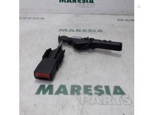 Gebruikte Gordelspanner rechts Citroen C3 (FC/FL/FT) 1.4 Prijs € 50,00 Margeregeling aangeboden door Maresia Parts