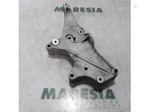 Gebruikte Steun (diversen) Fiat 500 (312) 0.9 TwinAir 80 Prijs € 45,00 Margeregeling aangeboden door Maresia Parts