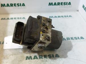 Gebruikte ABS Pomp Alfa Romeo 147 (937) 1.6 Twin Spark 16V Prijs € 49,95 Margeregeling aangeboden door Maresia Parts