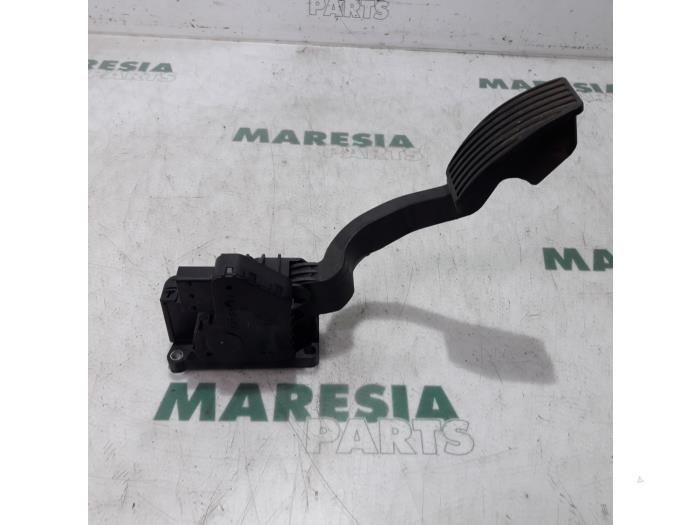 Gebruikte Sensor Gaspedaalpositie Alfa Romeo MiTo (955) 1.3 JTDm 16V Prijs € 15,00 Margeregeling aangeboden door Maresia Parts