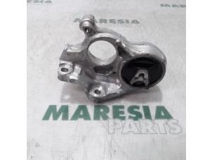 Gebruikte Motorsteun Peugeot 3008 I (0U/HU) 1.6 VTI 16V Prijs € 40,00 Margeregeling aangeboden door Maresia Parts