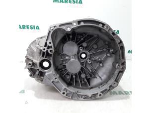 Gebruikte Versnellingsbakhuis Renault Espace (JK) 2.0 16V Turbo Prijs € 50,00 Margeregeling aangeboden door Maresia Parts