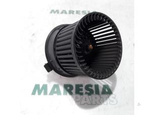 Gebruikte Chaufage Ventilatiemotor Citroen C3 Picasso (SH) 1.4 16V VTI 95 Prijs € 30,00 Margeregeling aangeboden door Maresia Parts