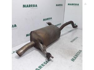 Gebruikte Uitlaat Einddemper Peugeot Partner Tepee (7A/B/C/D/E/F/G/J/P/S) 1.6 HDiF 90 16V Phase 1 Prijs € 90,75 Inclusief btw aangeboden door Maresia Parts