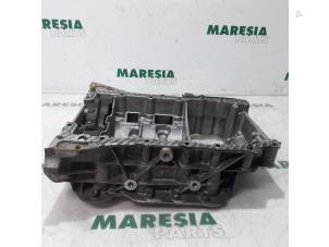 Gebruikte Carterpan Renault Espace (JK) 2.0 dCi 16V 150 FAP Prijs € 105,00 Margeregeling aangeboden door Maresia Parts