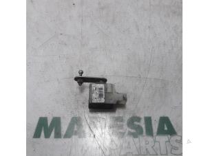 Gebruikte Koplampmotor Renault Megane III Berline (BZ) 2.0 16V TCe 180 Prijs € 85,00 Margeregeling aangeboden door Maresia Parts