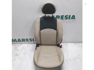 Gebruikte Voorstoel rechts Peugeot 206 (2A/C/H/J/S) 1.4 XR,XS,XT,Gentry Prijs € 90,00 Margeregeling aangeboden door Maresia Parts