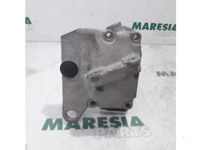 Gebruikte Motorrubber Renault Twingo (C06) 1.2 Prijs € 20,00 Margeregeling aangeboden door Maresia Parts