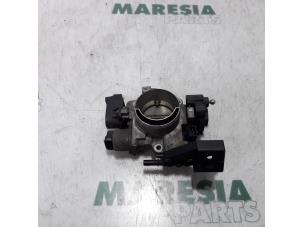 Gebruikte Gasklephuis Citroen C5 I Break (DE) 2.0 16V Prijs € 50,00 Margeregeling aangeboden door Maresia Parts