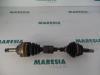 Aandrijfas links-voor van een Alfa Romeo 147 (937), 2000 / 2010 1.6 HP Twin Spark 16V, Hatchback, Benzine, 1.598cc, 88kW (120pk), FWD, AR32104, 2000-10 / 2004-06, 937AXB1A 2002