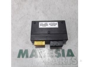 Gebruikte Cabriokap computer Peugeot 307 CC (3B) 2.0 16V Prijs € 105,00 Margeregeling aangeboden door Maresia Parts