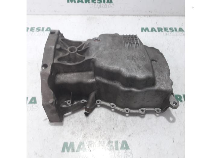 Gebruikte Carterpan Renault Modus/Grand Modus (JP) 1.4 16V Prijs € 40,00 Margeregeling aangeboden door Maresia Parts
