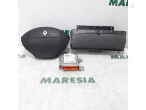 Gebruikte Module + Airbag Set Renault Megane (EA) 1.6 16V Sport Prijs € 157,50 Margeregeling aangeboden door Maresia Parts