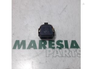 Gebruikte Regensensor Peugeot 508 SW (8E/8U) 2.0 BlueHDi 180 16V Prijs € 20,00 Margeregeling aangeboden door Maresia Parts