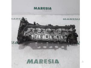 Gebruikte Nokkenas Renault Master Prijs € 420,00 Margeregeling aangeboden door Maresia Parts