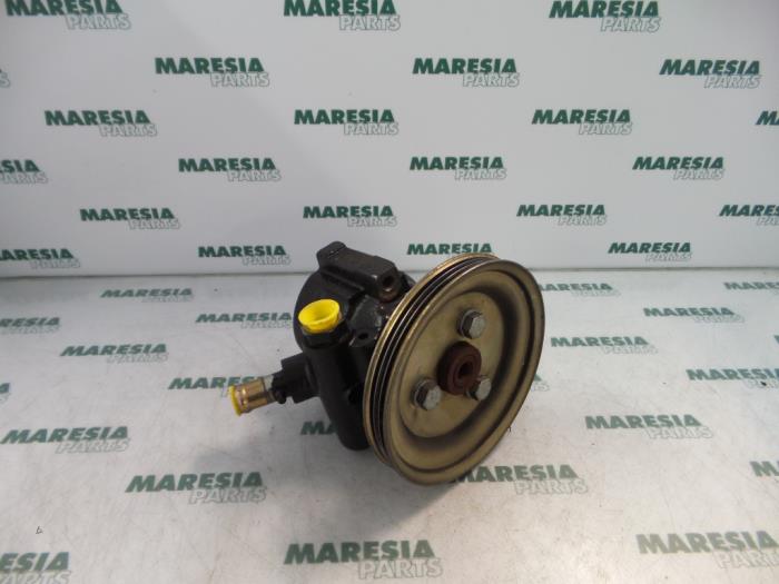Gebruikte Servopomp Lancia Ypsilon (840) 1.2 LE,LS Prijs € 40,00 Margeregeling aangeboden door Maresia Parts