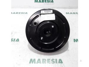 Gebruikte Rembol Renault Scénic III (JZ) 1.2 16V TCe 115 Energy Prijs € 35,00 Margeregeling aangeboden door Maresia Parts