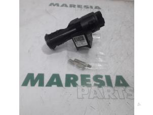 Gebruikte Kontaktslot + Sleutel Lancia Delta (844) 1.6 D Multijet 16V 120 Prijs € 75,00 Margeregeling aangeboden door Maresia Parts