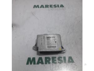 Gebruikte Module Airbag Renault Grand Scénic II (JM) 2.0 16V Prijs € 100,00 Margeregeling aangeboden door Maresia Parts