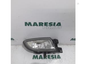 Gebruikte Mistlamp rechts-voor Lancia Delta (844) 1.6 D Multijet 16V 120 Prijs € 25,00 Margeregeling aangeboden door Maresia Parts