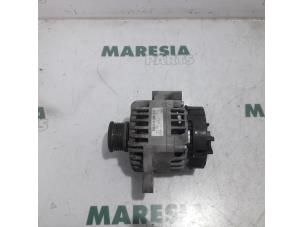 Gebruikte Dynamo Lancia Delta (844) 1.6 D Multijet 16V 120 Prijs € 75,00 Margeregeling aangeboden door Maresia Parts