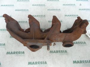 Gebruikte Spruitstuk Uitlaat Renault Grand Scénic II (JM) 1.9 dCi 120 Prijs € 50,00 Margeregeling aangeboden door Maresia Parts